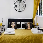 Dea Clodia Studio Flat